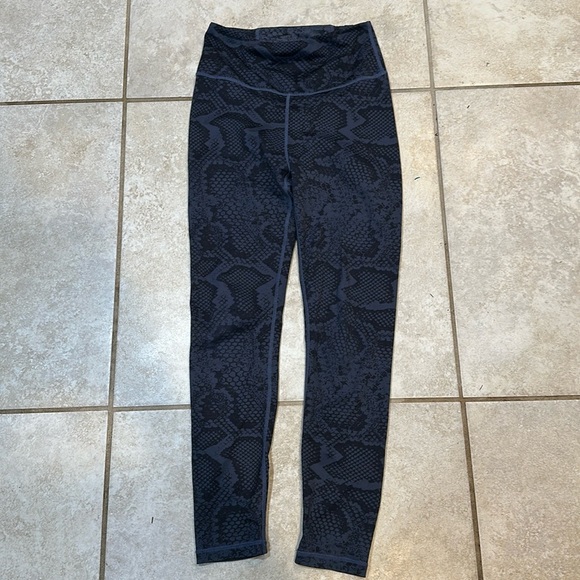 All Fenix Navy Python Snake Full Length Athletic Leggings XS - Picture 2 of 6